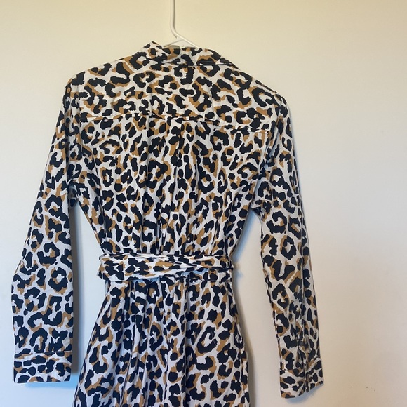 J Crew dress, Leopard print button down with tie waist, size 4 - Picture 7 of 7